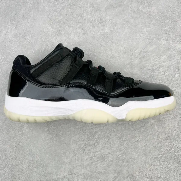 Air Jordan 11