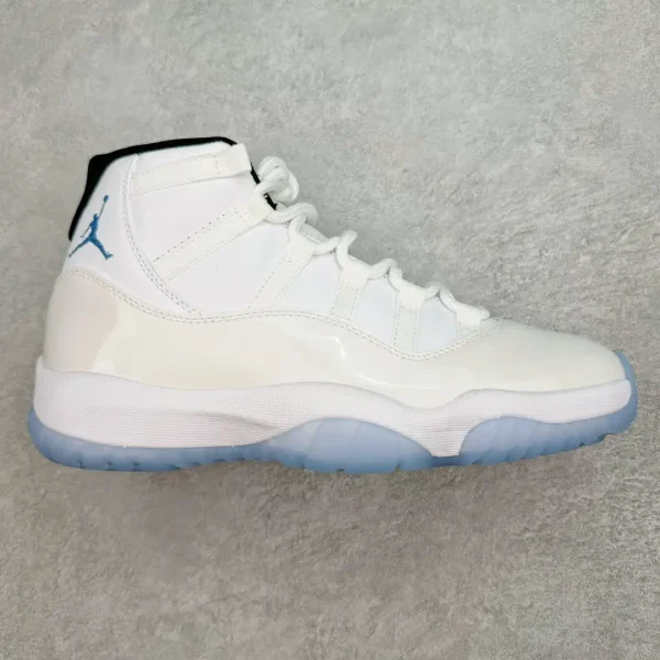 Air Jordan 11