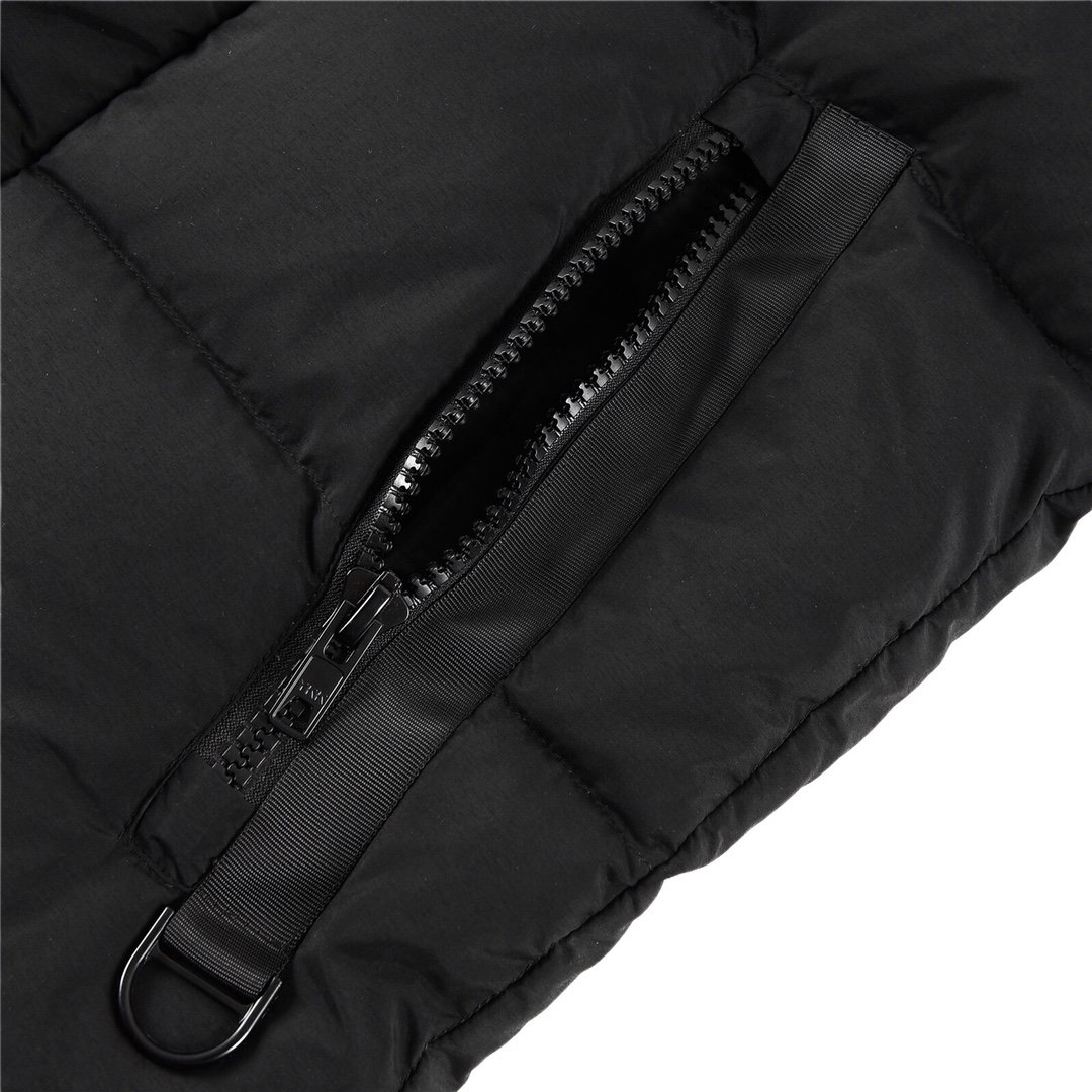 Canada Goose Parka - Image 5