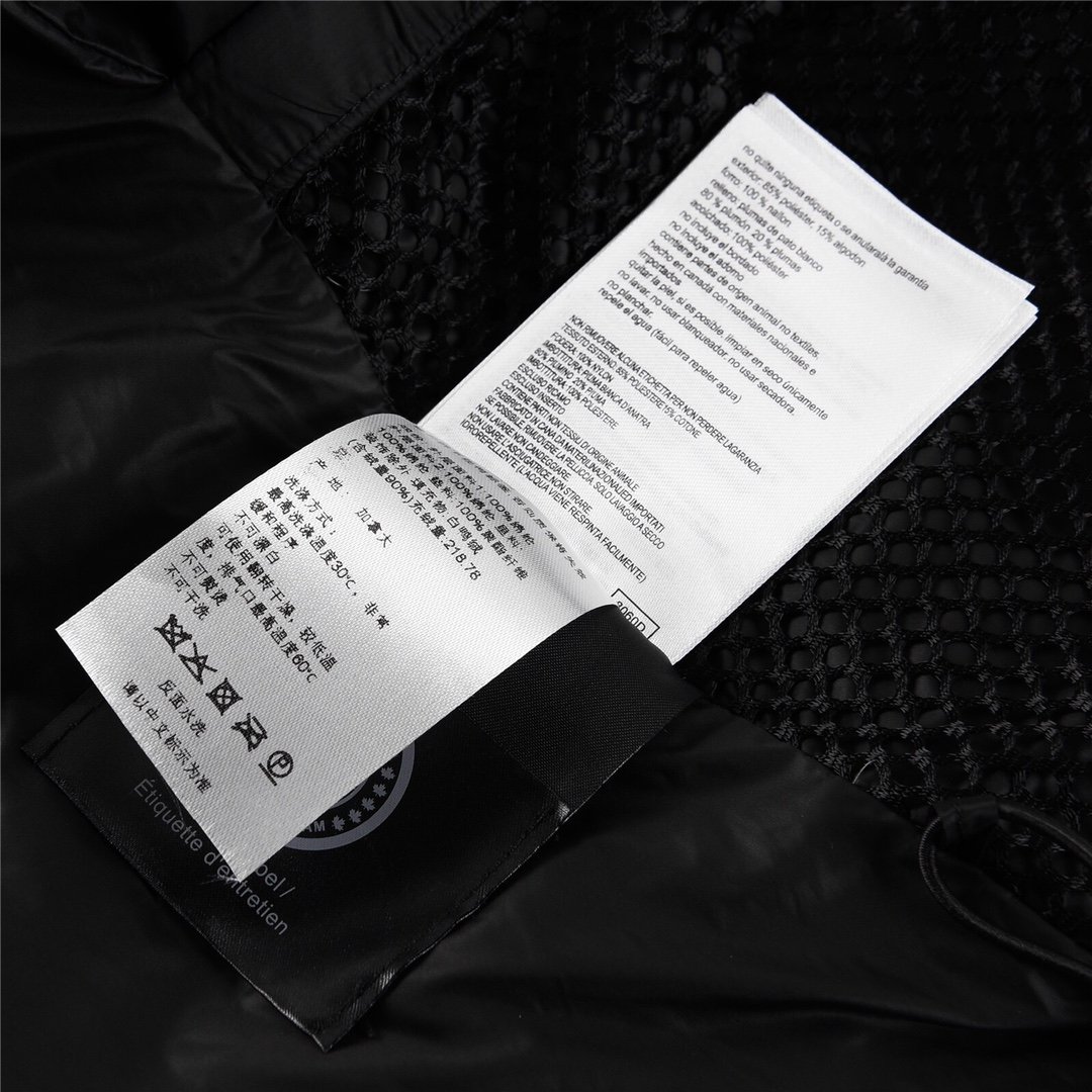 Canada Goose Parka - Image 9