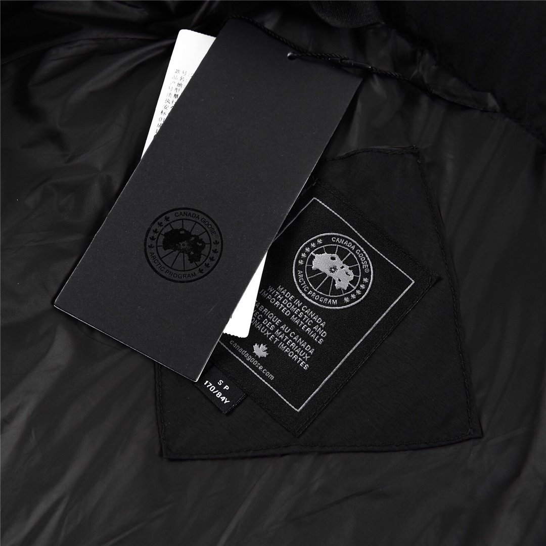 Canada Goose Parka - Image 10