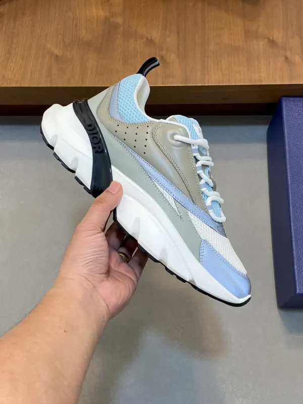 Dior B22