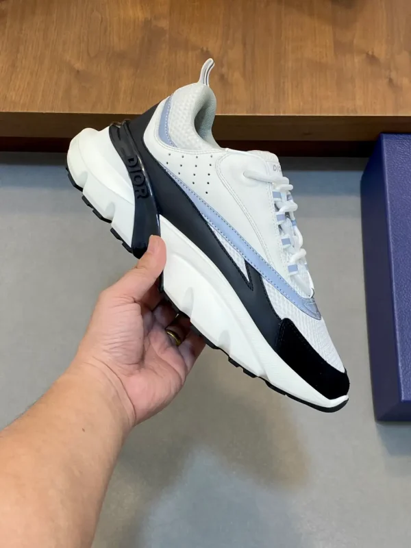 Dior B22