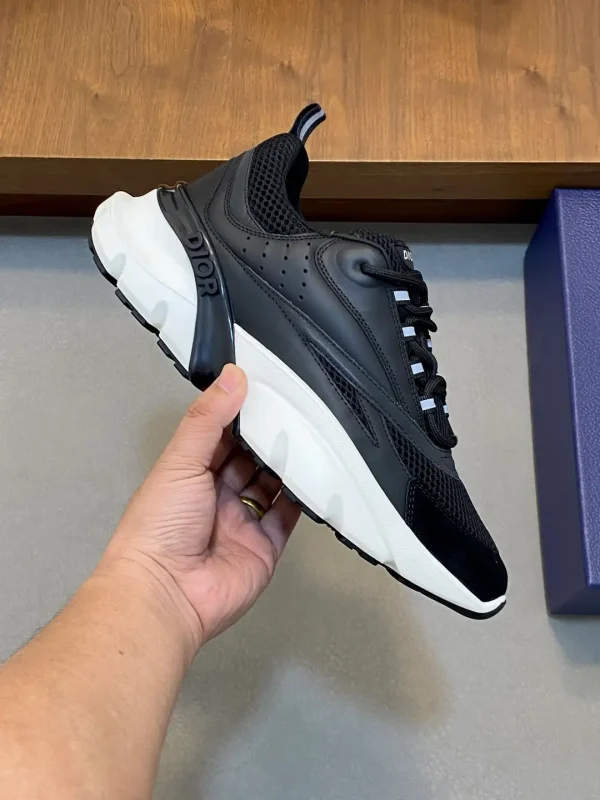 Dior B22
