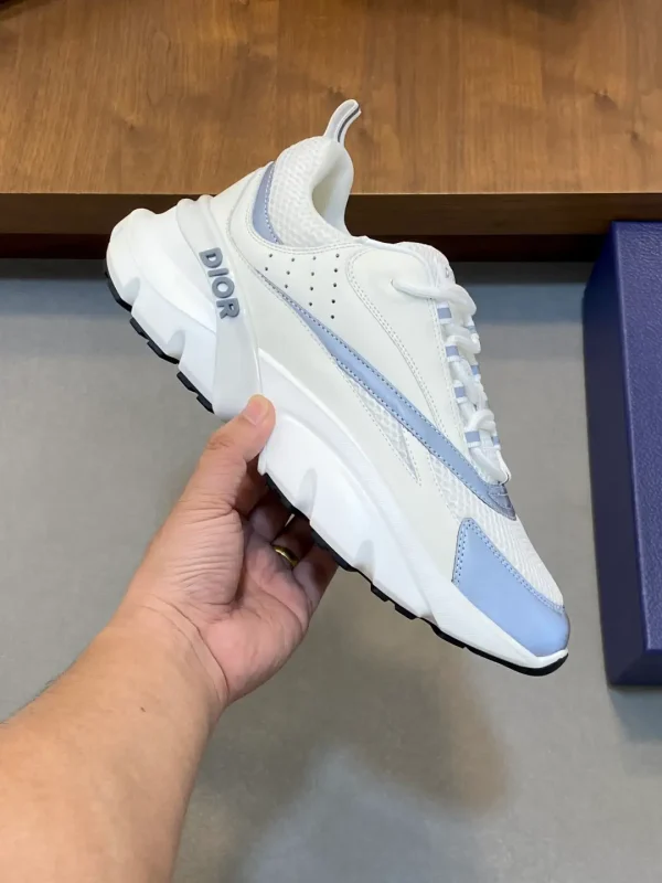 Dior B22