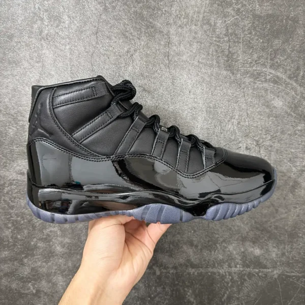 Air Jordan 11