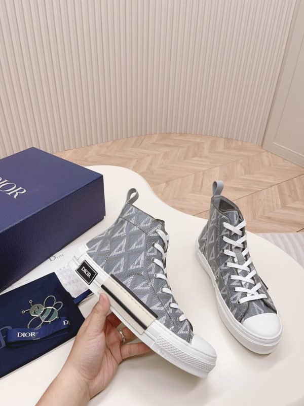 Dior B23
